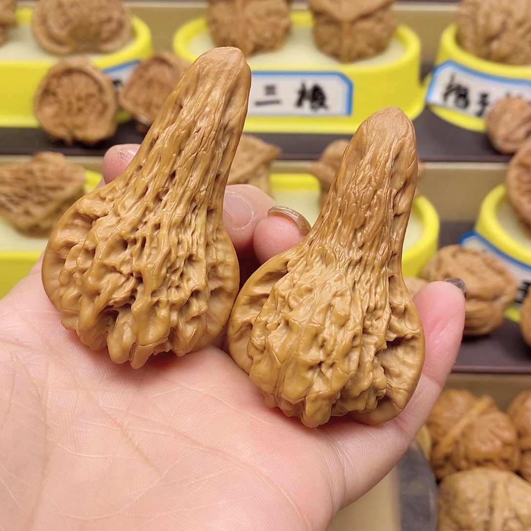 文玩核桃吊坠鸭嘴