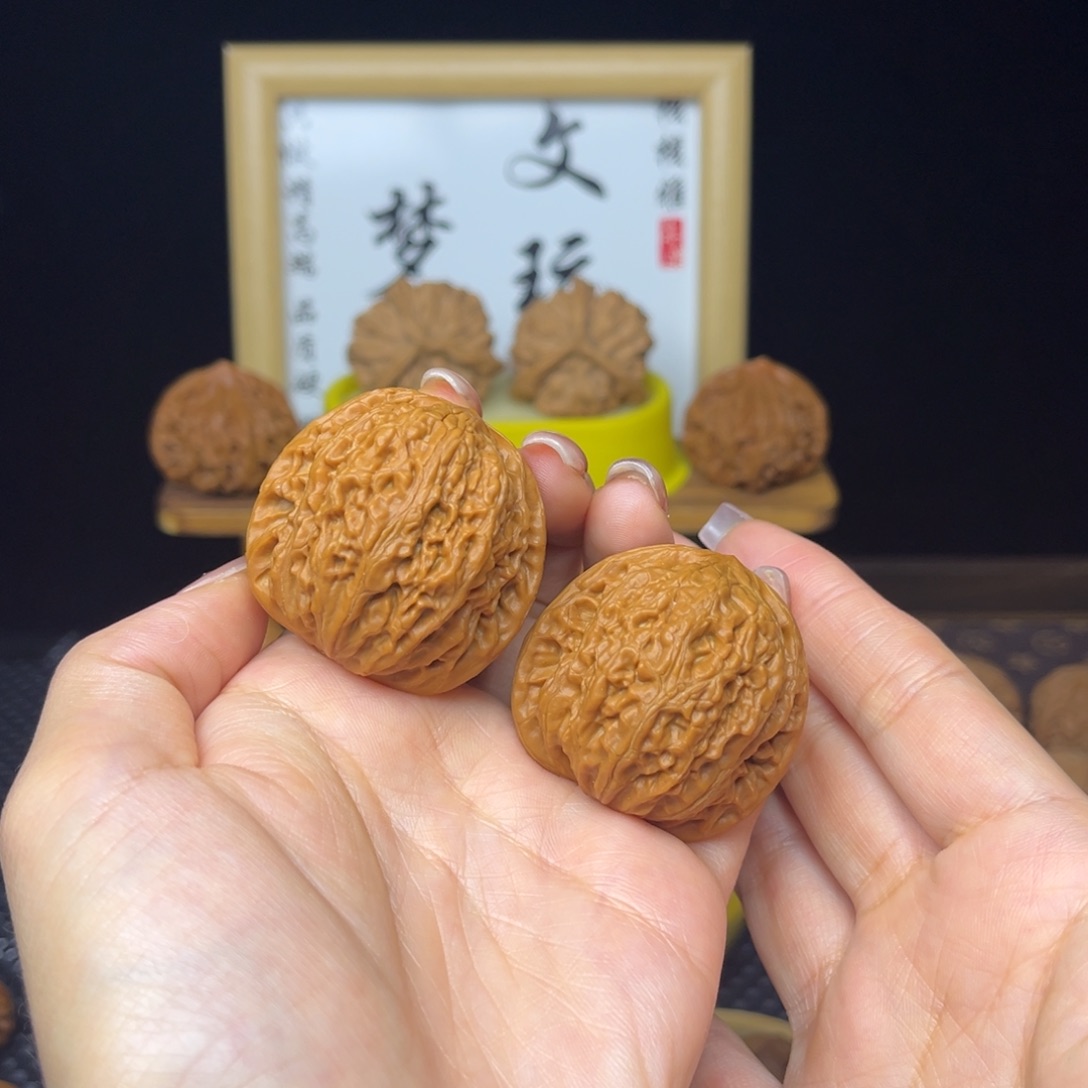 文玩核桃吊坠铁锤41打底微微修