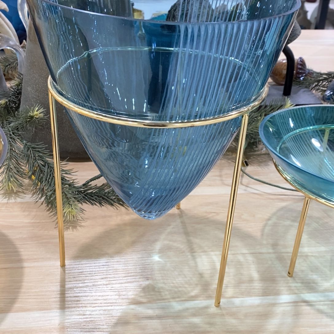 琉璃瀚76543457775567778