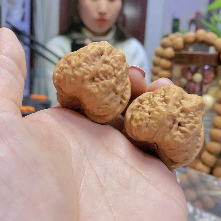 【闪购商品】文玩核桃把件38蛤蟆头红皮