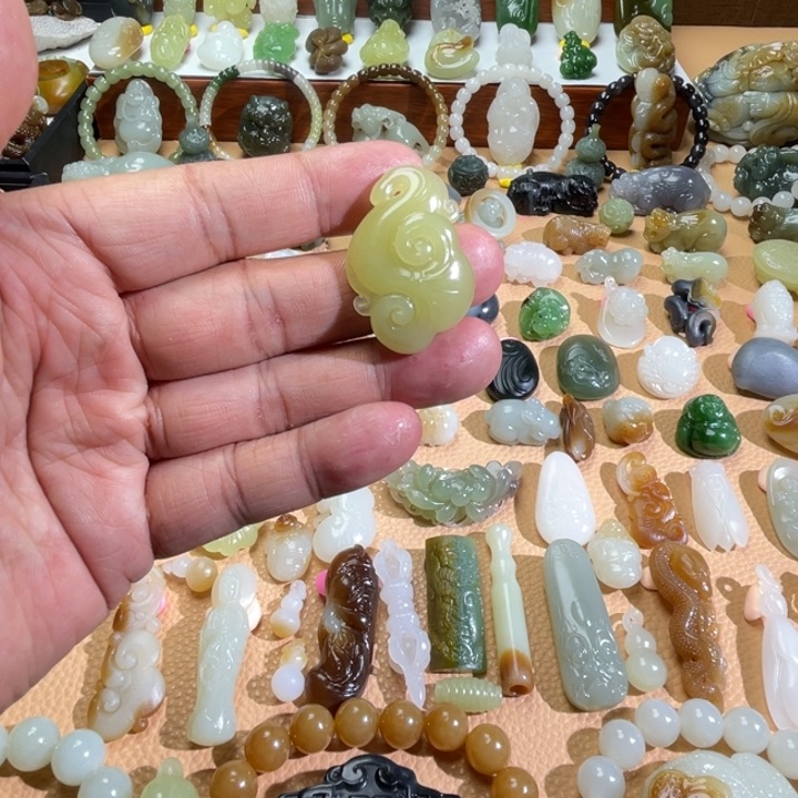 和田玉颈饰未镶嵌定制款