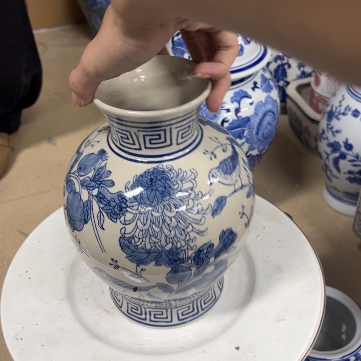 瓷片微瑕。。。。。。。。