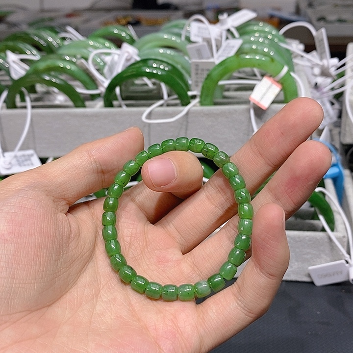 和田玉未镶嵌手串