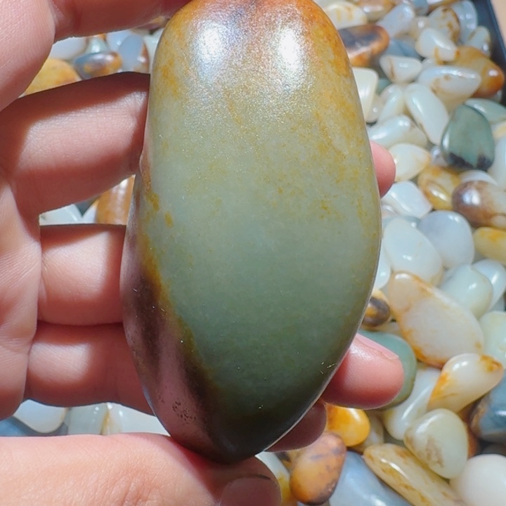 和田玉未镶嵌挂件140克