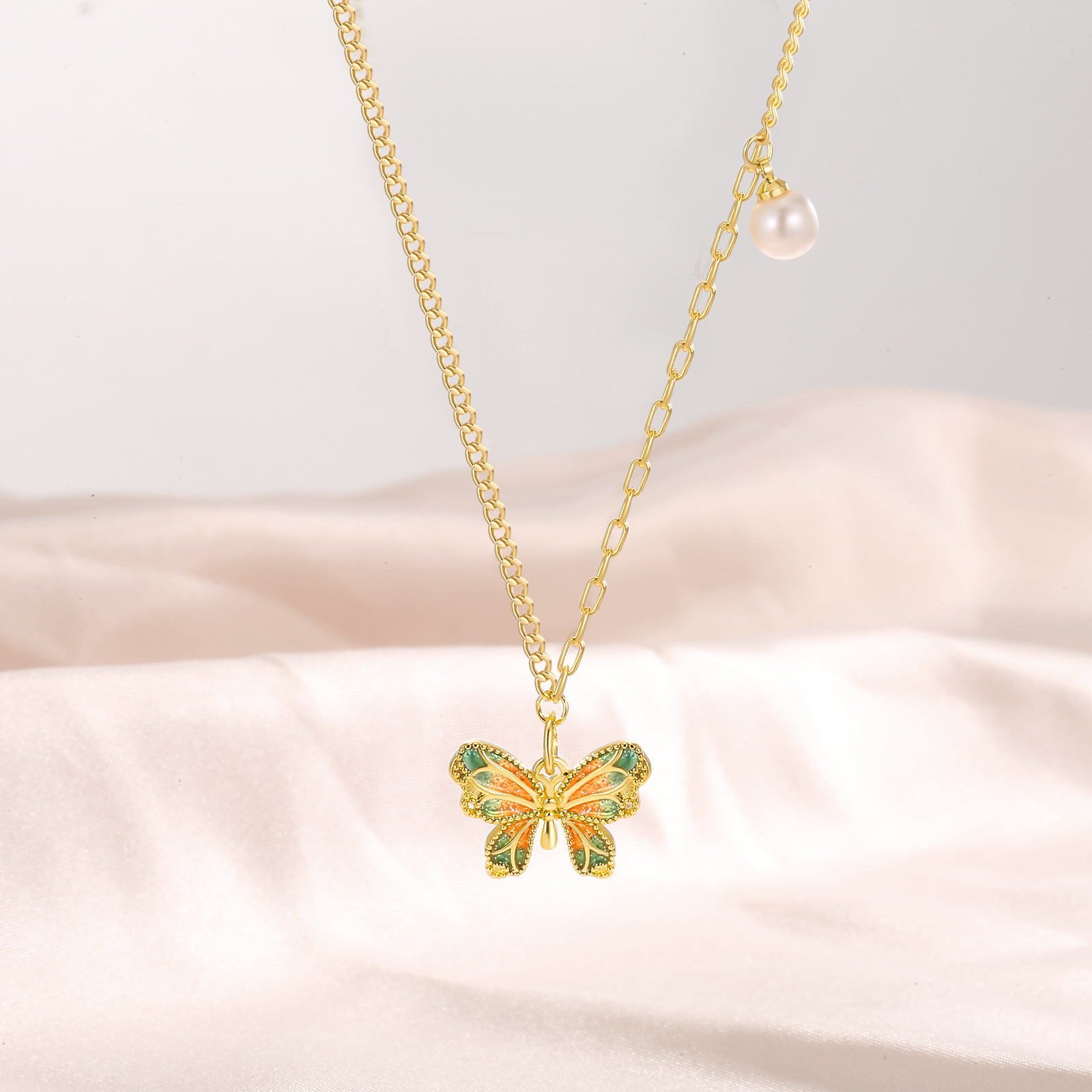 奢卡丹 铜珐琅吊坠 新中式珐琅滴油蝴蝶项链女新款宫廷风设计饰品