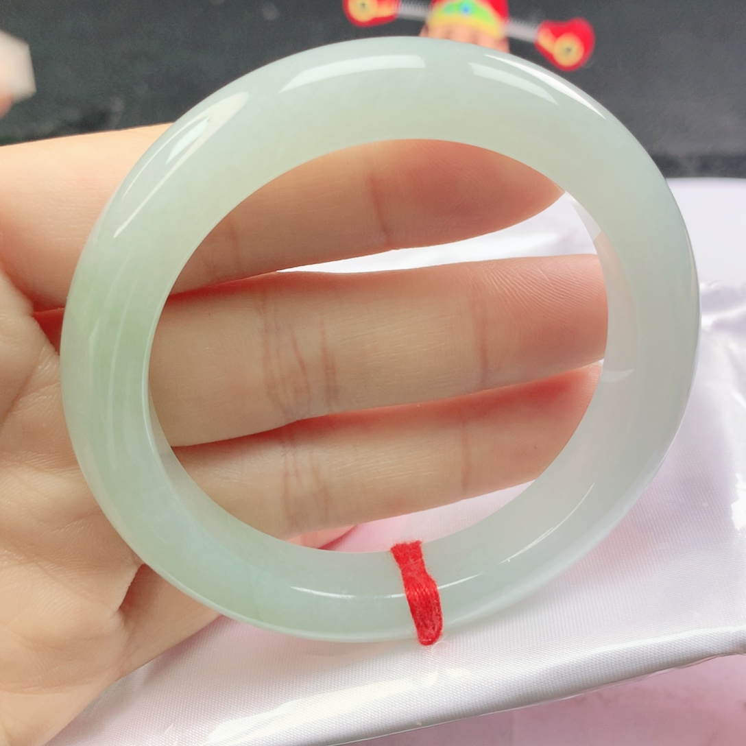 翡翠未镶嵌手镯正