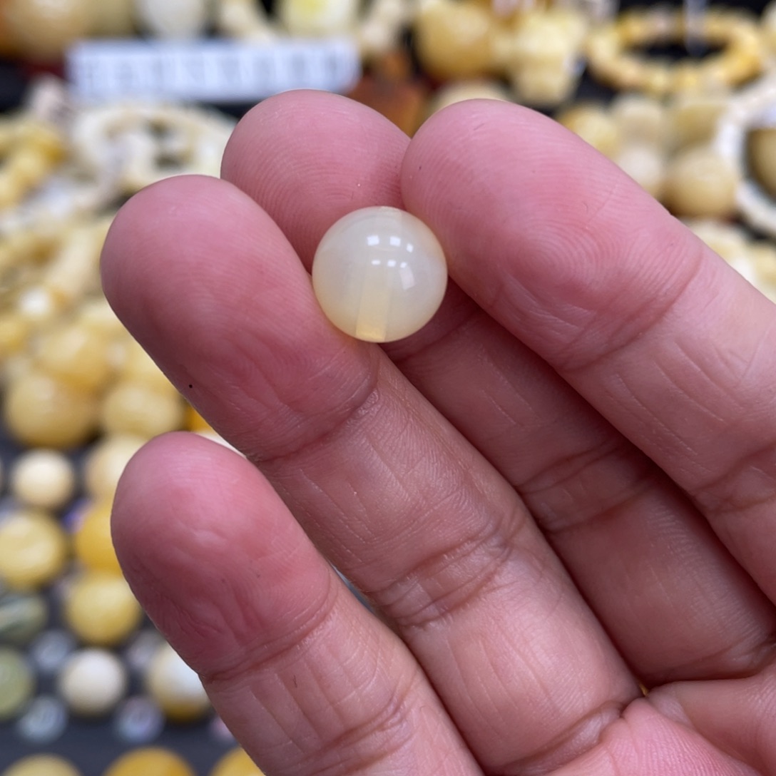 琥珀珠宝奇石未镶嵌10.5mm特色荧光