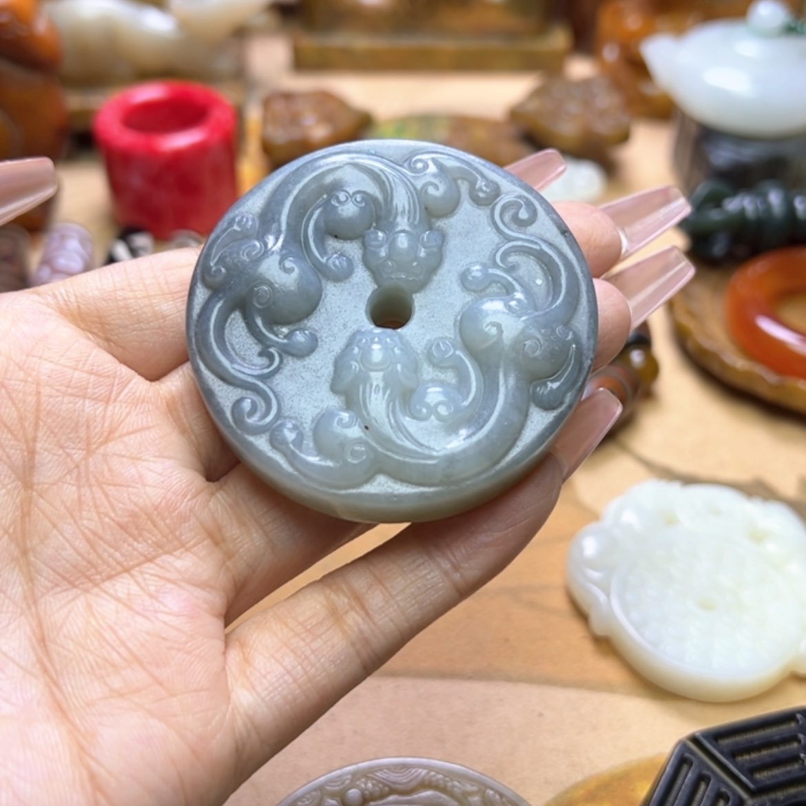 【闪购商品】蛇纹石玉颈饰未镶嵌