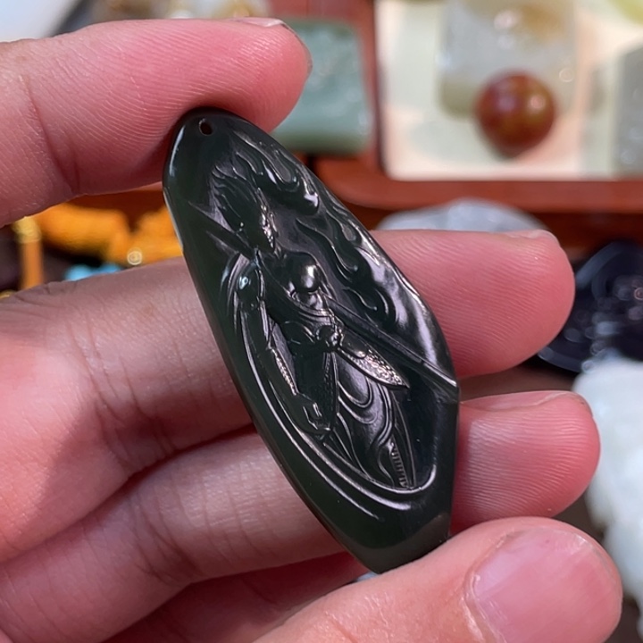 颈饰未镶嵌和田玉