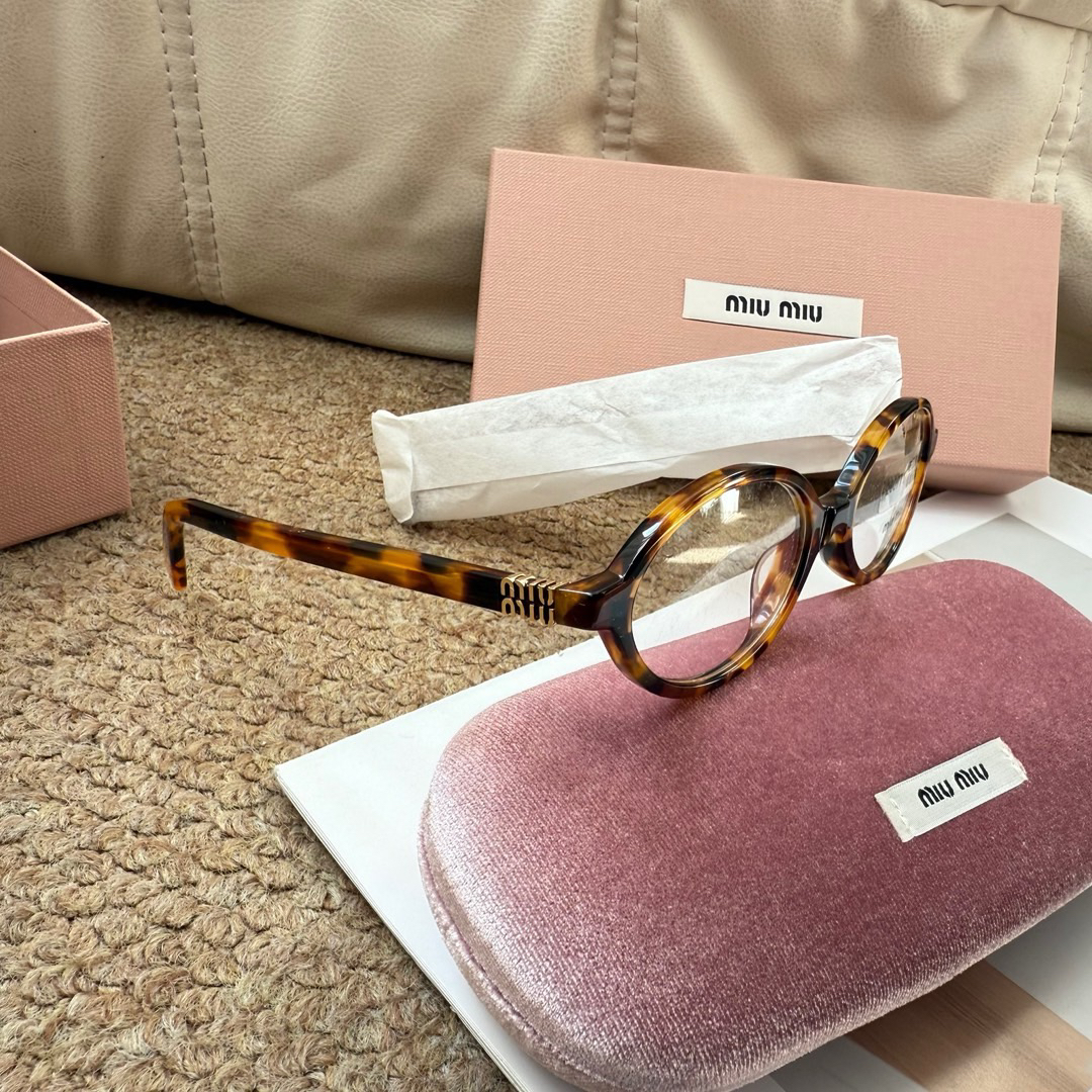 95新 MIU MIU/缪缪 Miumiu 玳瑁 书呆子墨镜张元英同款/680426672
