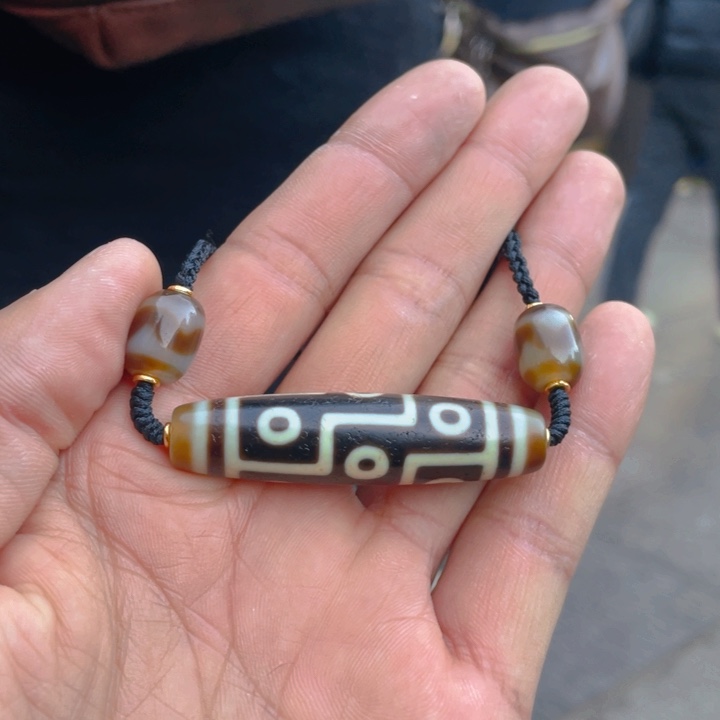 三***顺玛瑙/玉髓（覆膜）未镶嵌颈饰