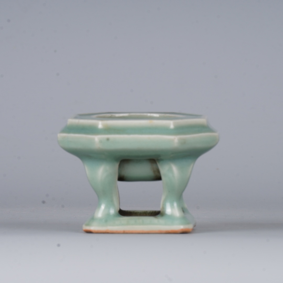 【拍卖】Lot.4405 青釉四方水洗