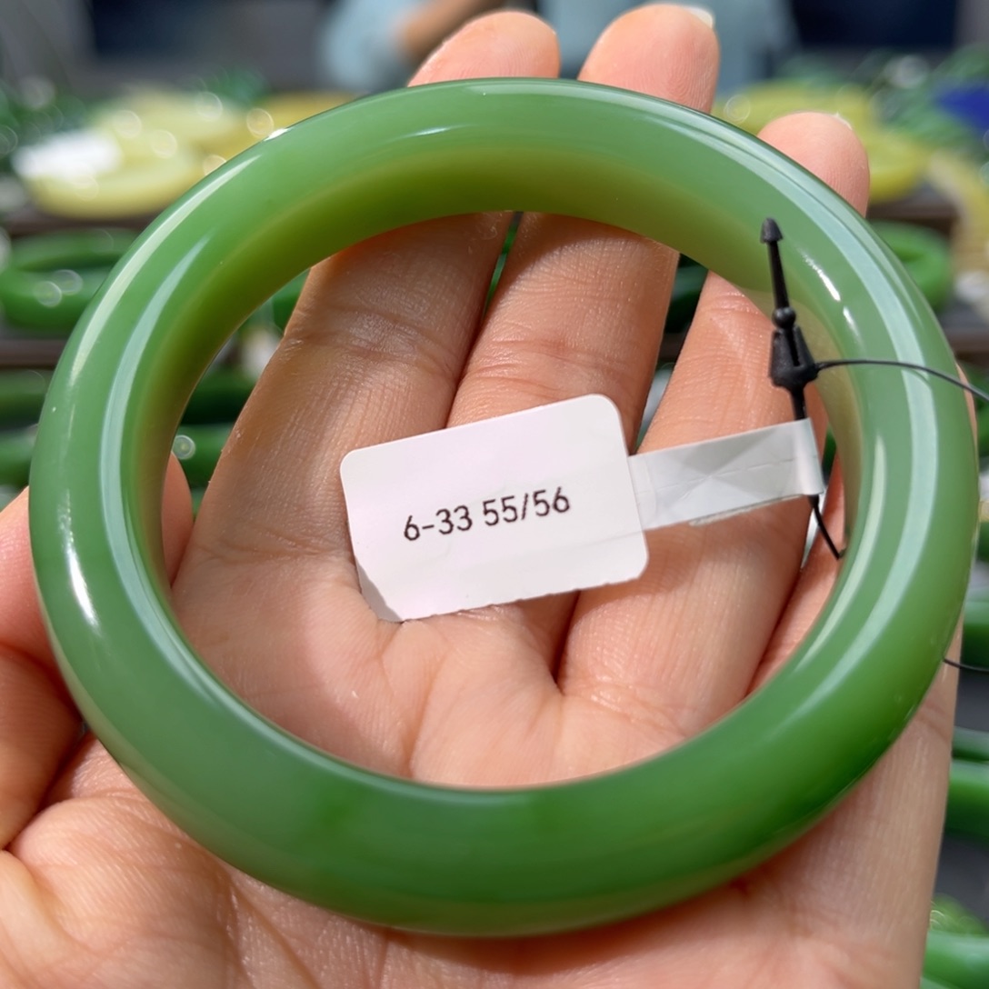 和田玉（碧玉）手镯未镶嵌