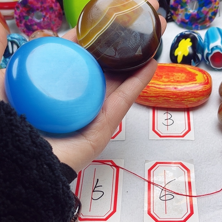 岩***行玛瑙/玉髓未镶嵌珠宝奇石