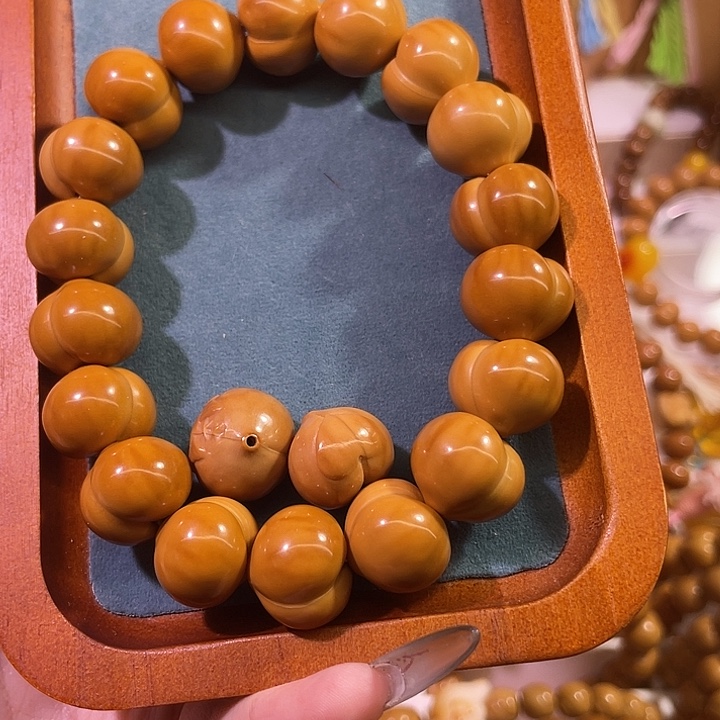 李****猴头核桃吊坠奶油泡芙雕刻单拿