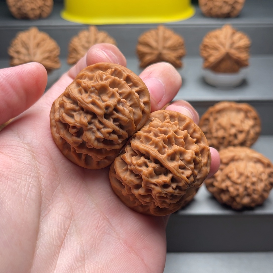 乔***乔把件文玩核桃秦闷