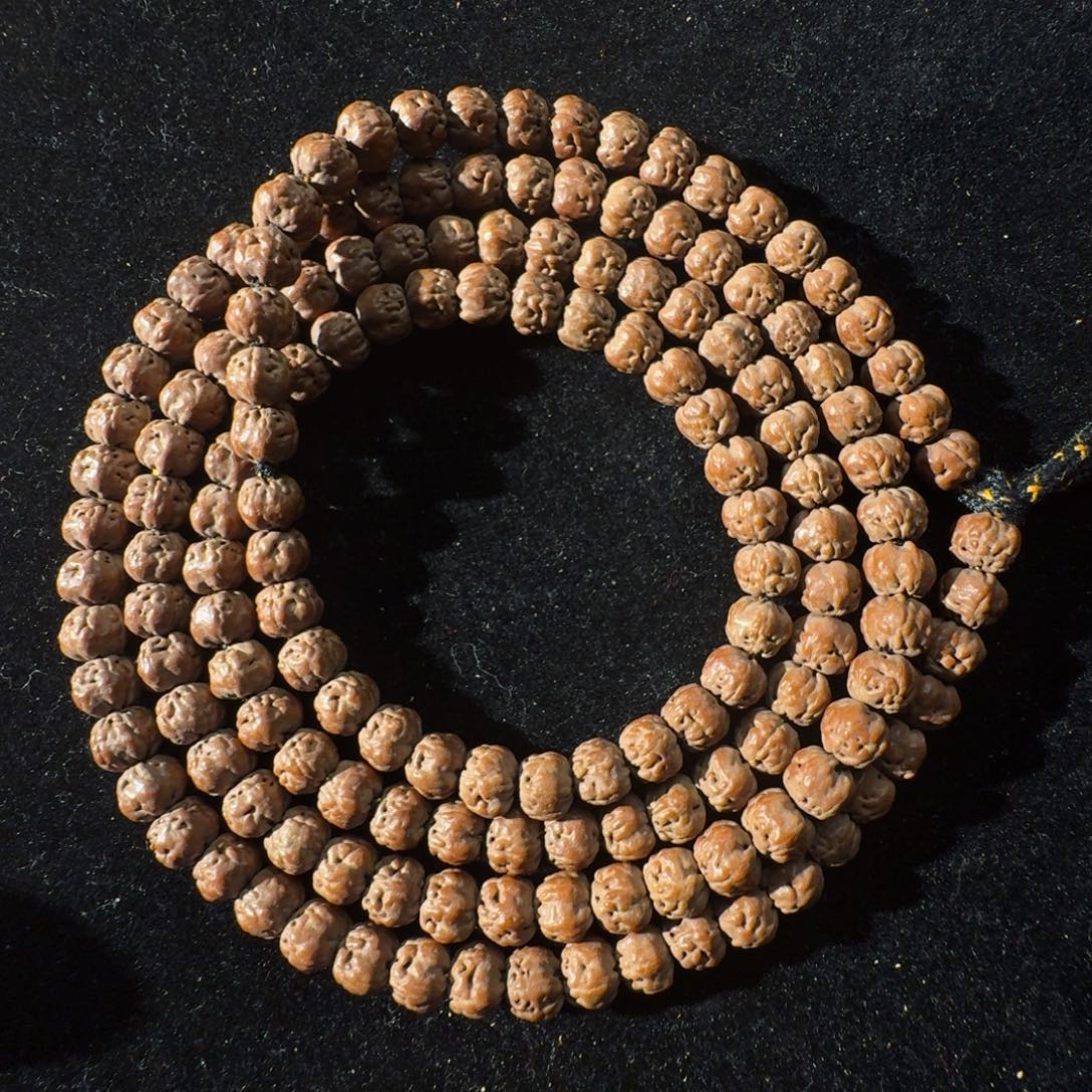 吊坠金刚菩提歡己·6.2mm佛手长串