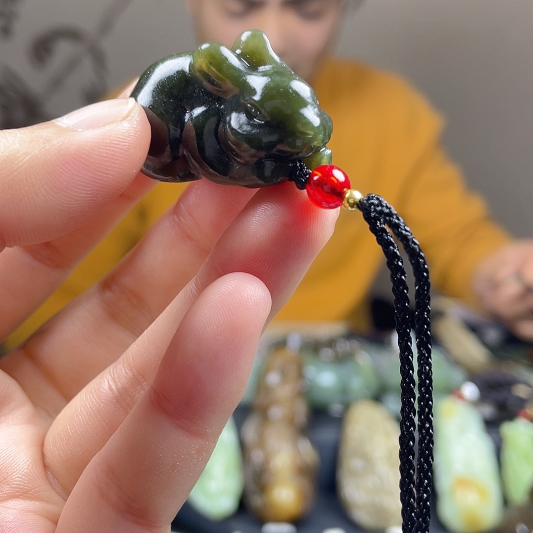 和田玉未镶嵌颈饰多样性发货