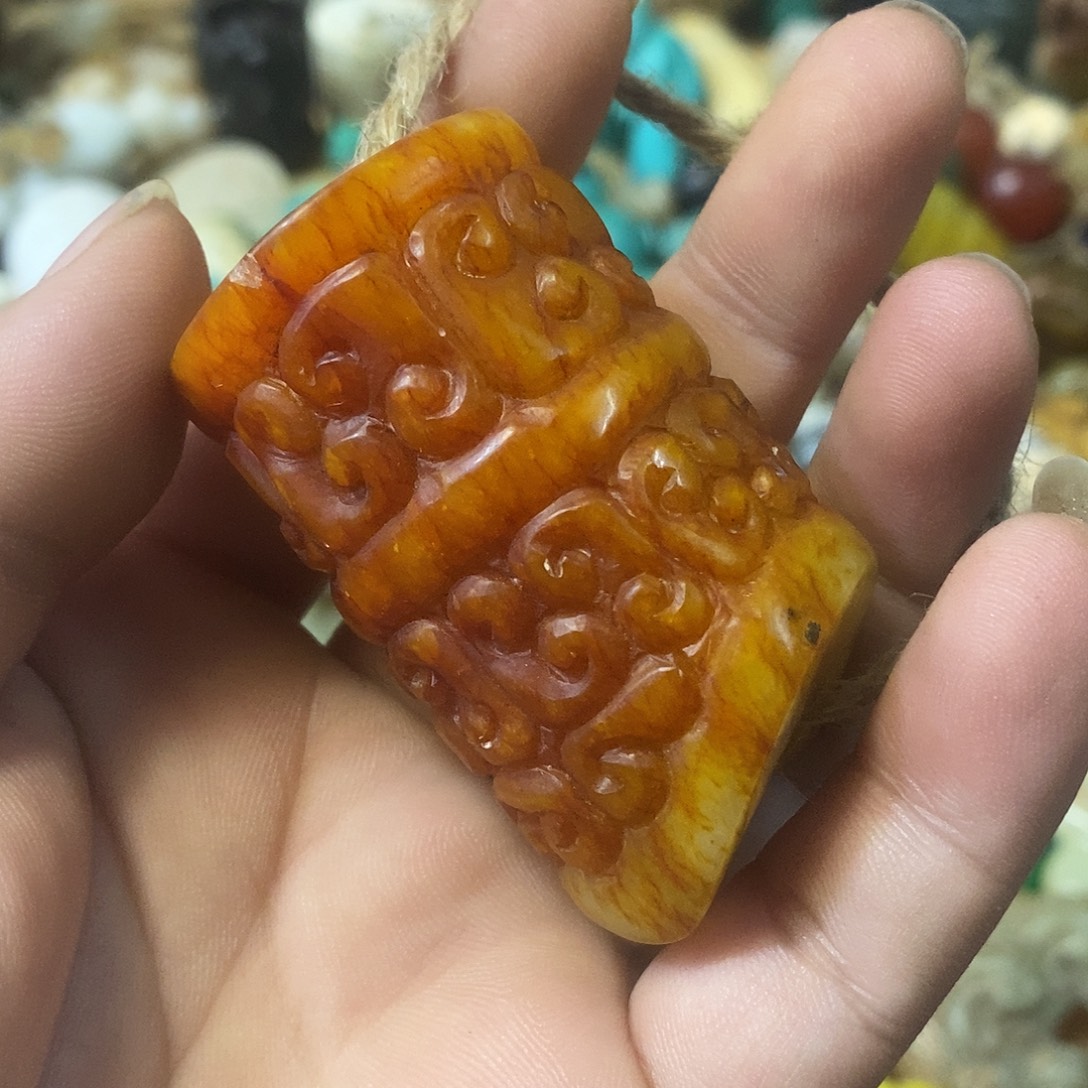 和田玉（糖玉）未镶嵌挂件