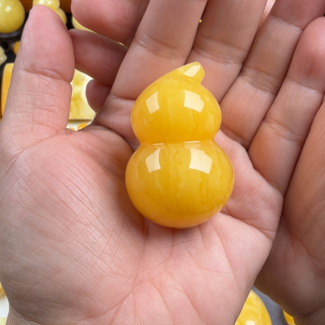 琥珀未镶嵌颈饰纯天然琥珀蜜蜡