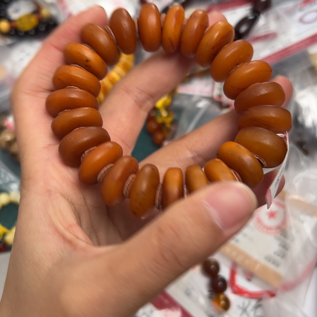 未镶嵌琥珀珠宝奇石348