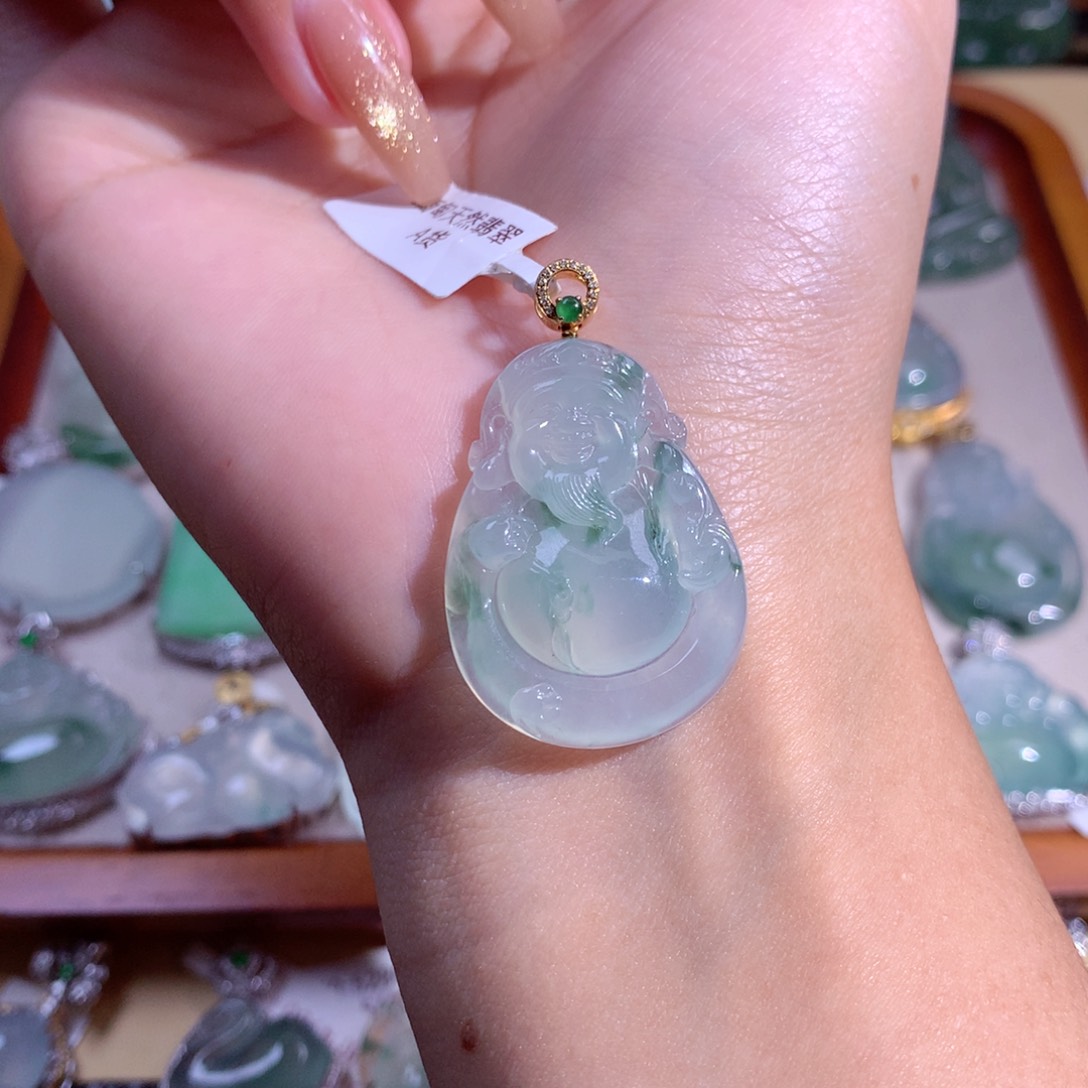 翡翠吊坠(不含链)18K金镶嵌