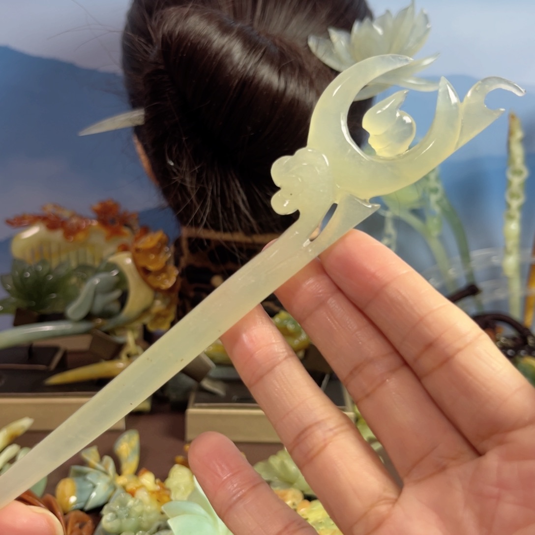 蛇纹石玉发饰未镶嵌花*子