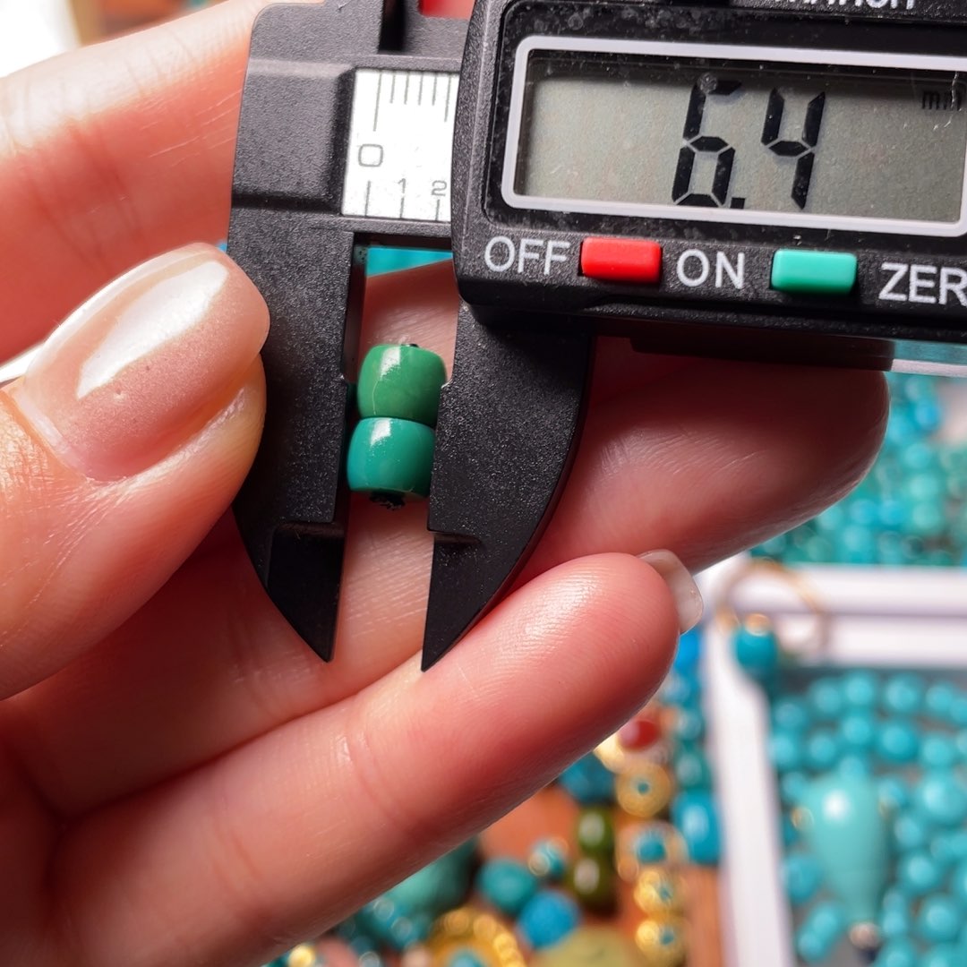 绿松石颈饰未镶嵌平**得