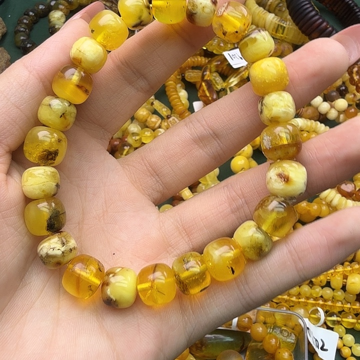 琥珀未镶嵌珠宝奇石