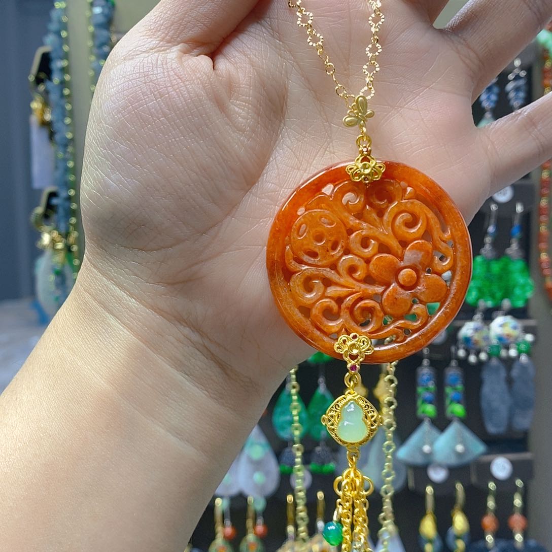 未镶嵌翡翠耳饰翡翠