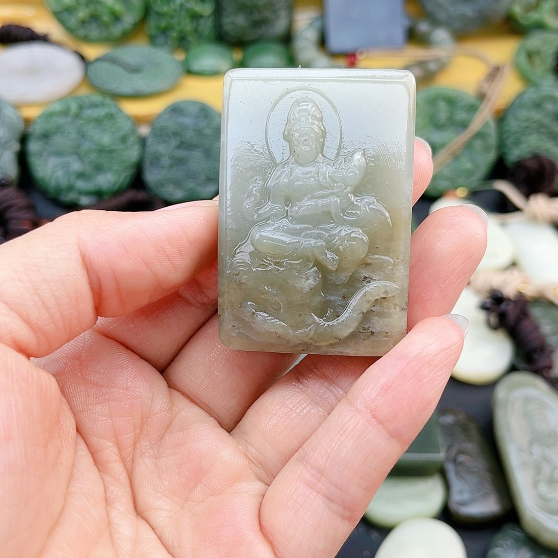 和田玉未镶嵌颈饰