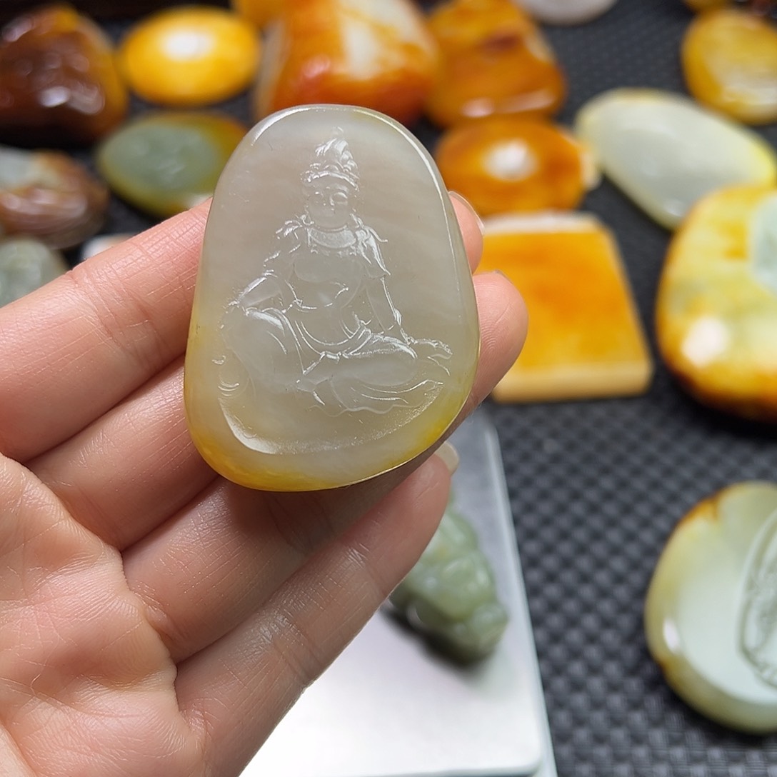 和田玉挂件未镶嵌海**朵