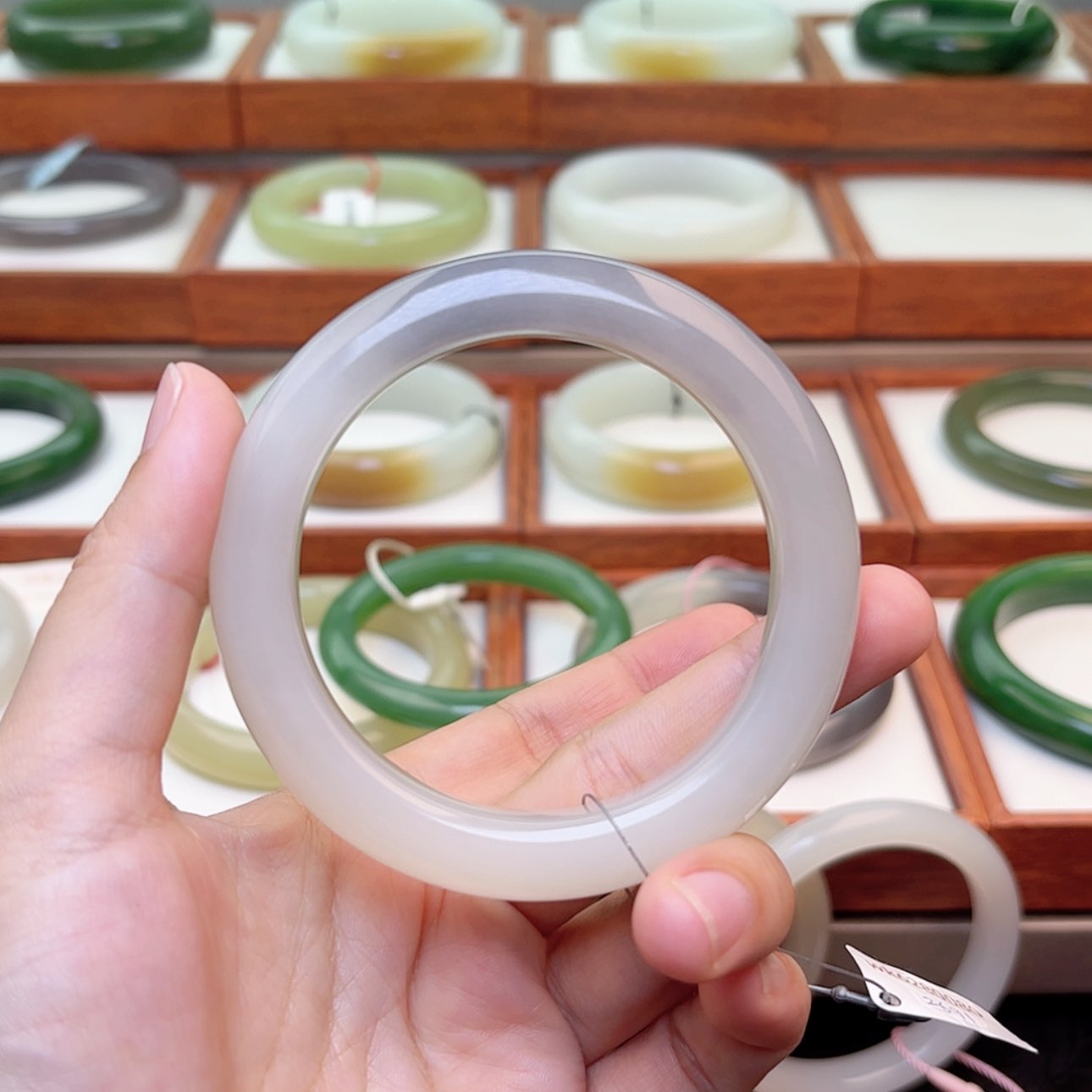 【闪购商品】和田玉手镯未镶嵌