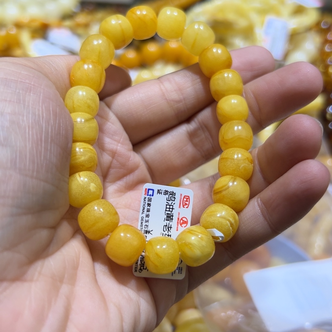 琥珀珠宝奇石未镶嵌