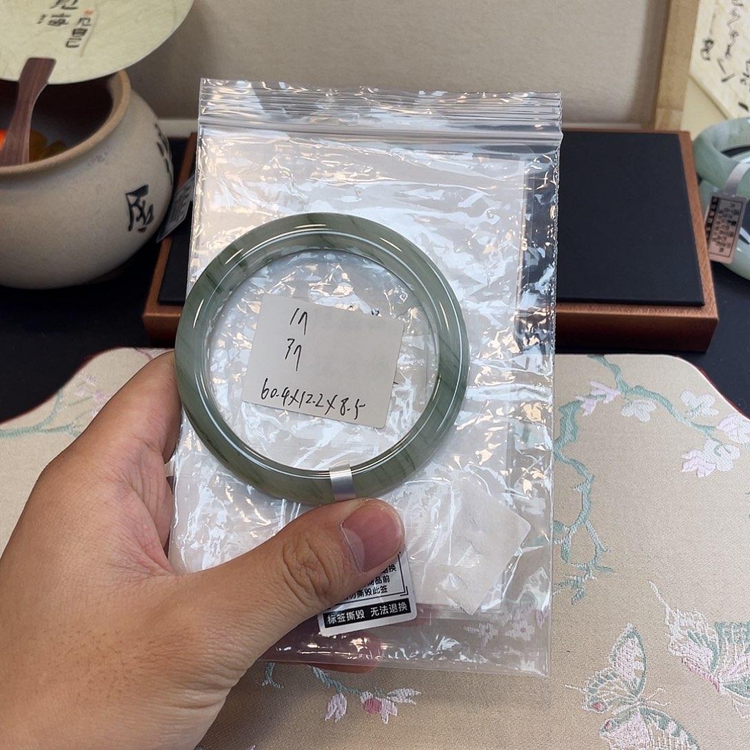 石英质玉未镶嵌手镯19