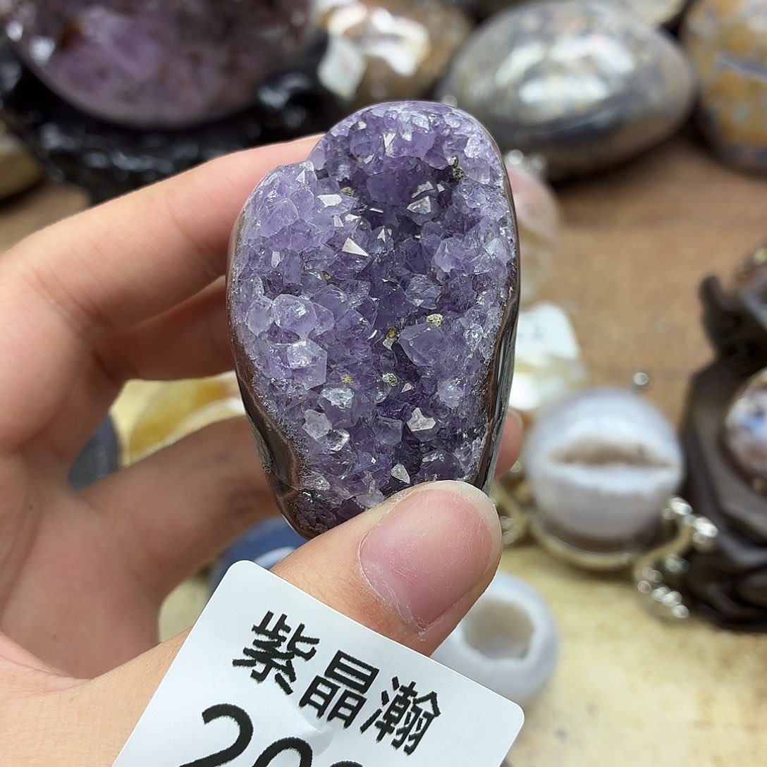 未镶嵌水晶大型摆件（非配饰）
