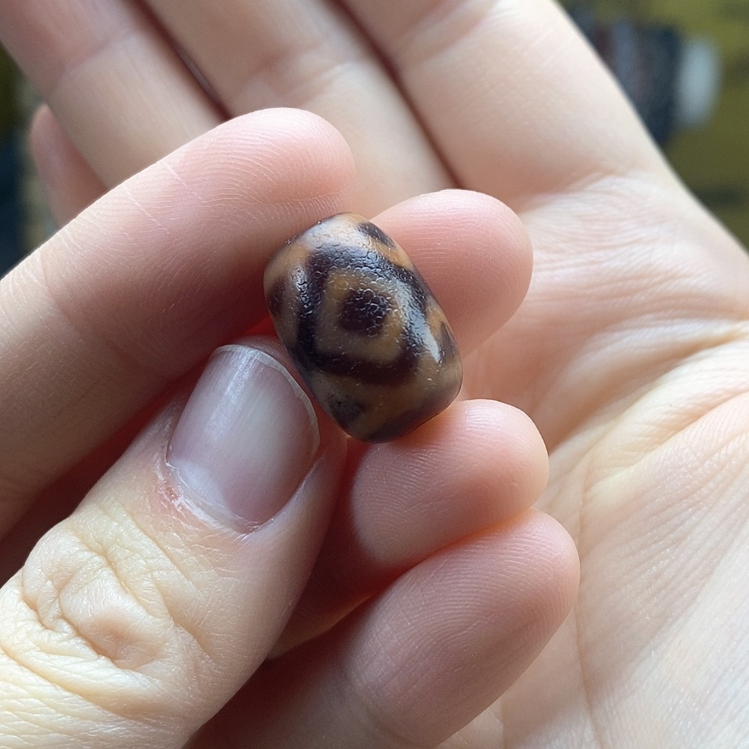 玛瑙/玉髓散珠金刚三眼