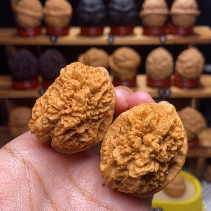 文玩核桃吊坠麒麟17