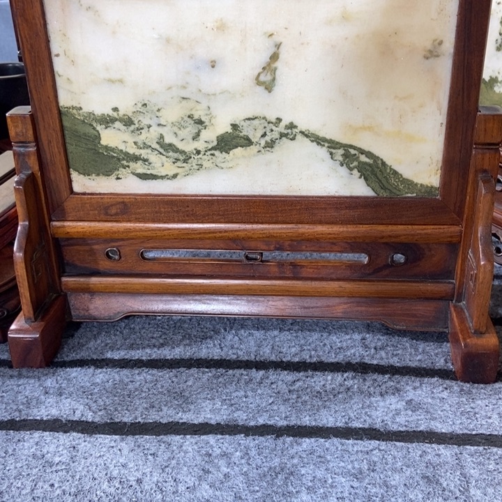 贡木厚**物屏风一个一个。