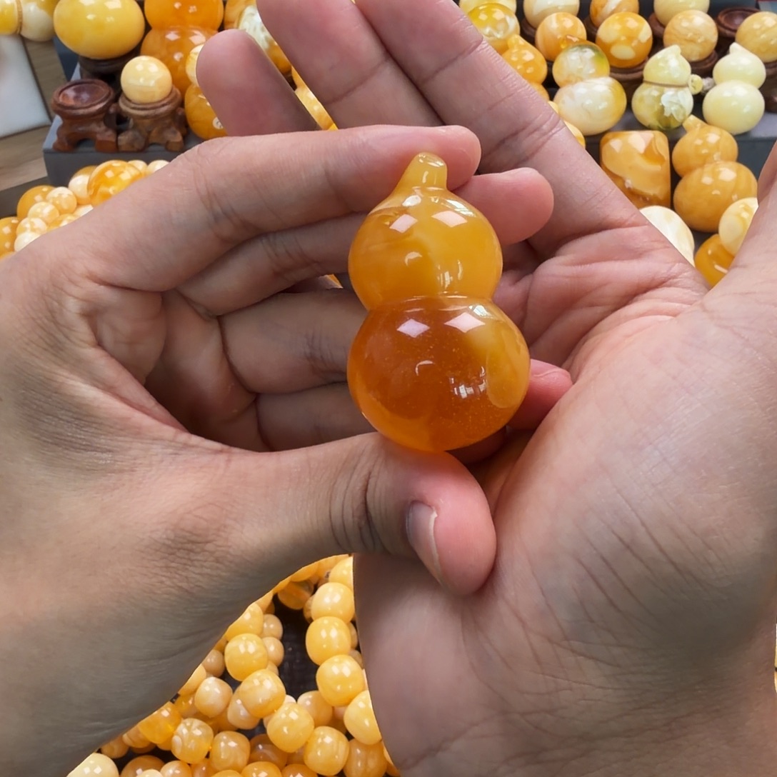 琥珀未镶嵌珠宝奇石20g