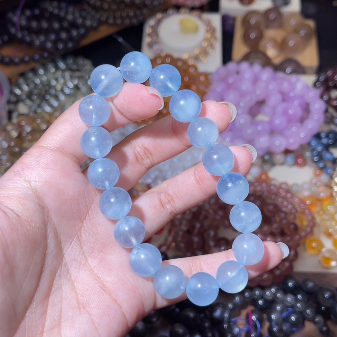 未镶嵌水晶手串海蓝宝