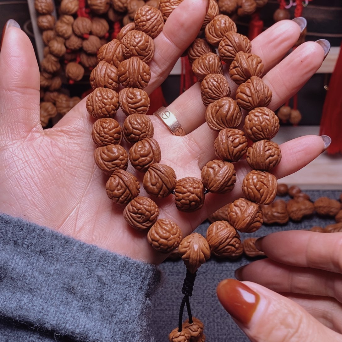 吊坠桃核龙纹桃枭