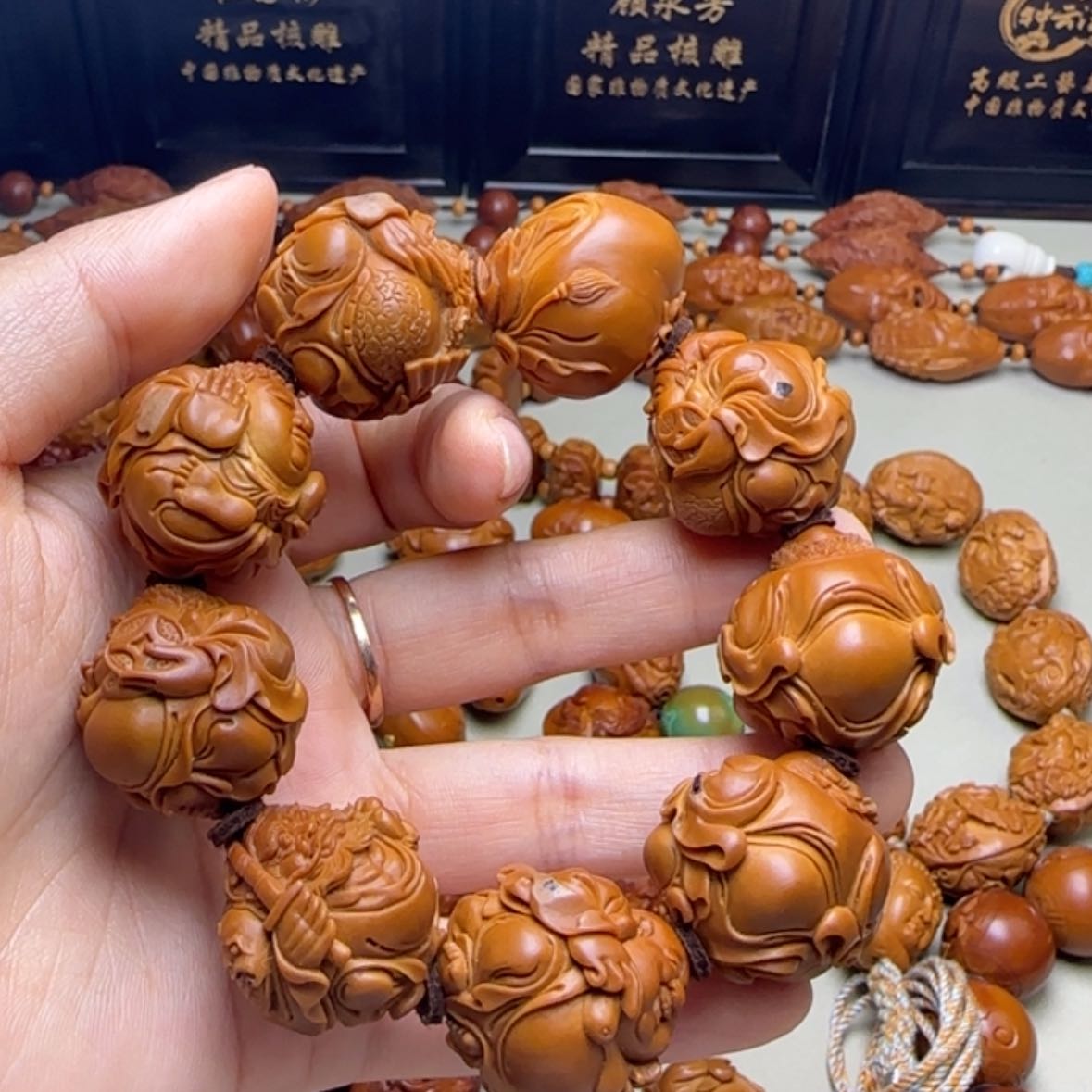 【闪购商品】橄榄核手串/手链哥*纯手工雕刻群仙
