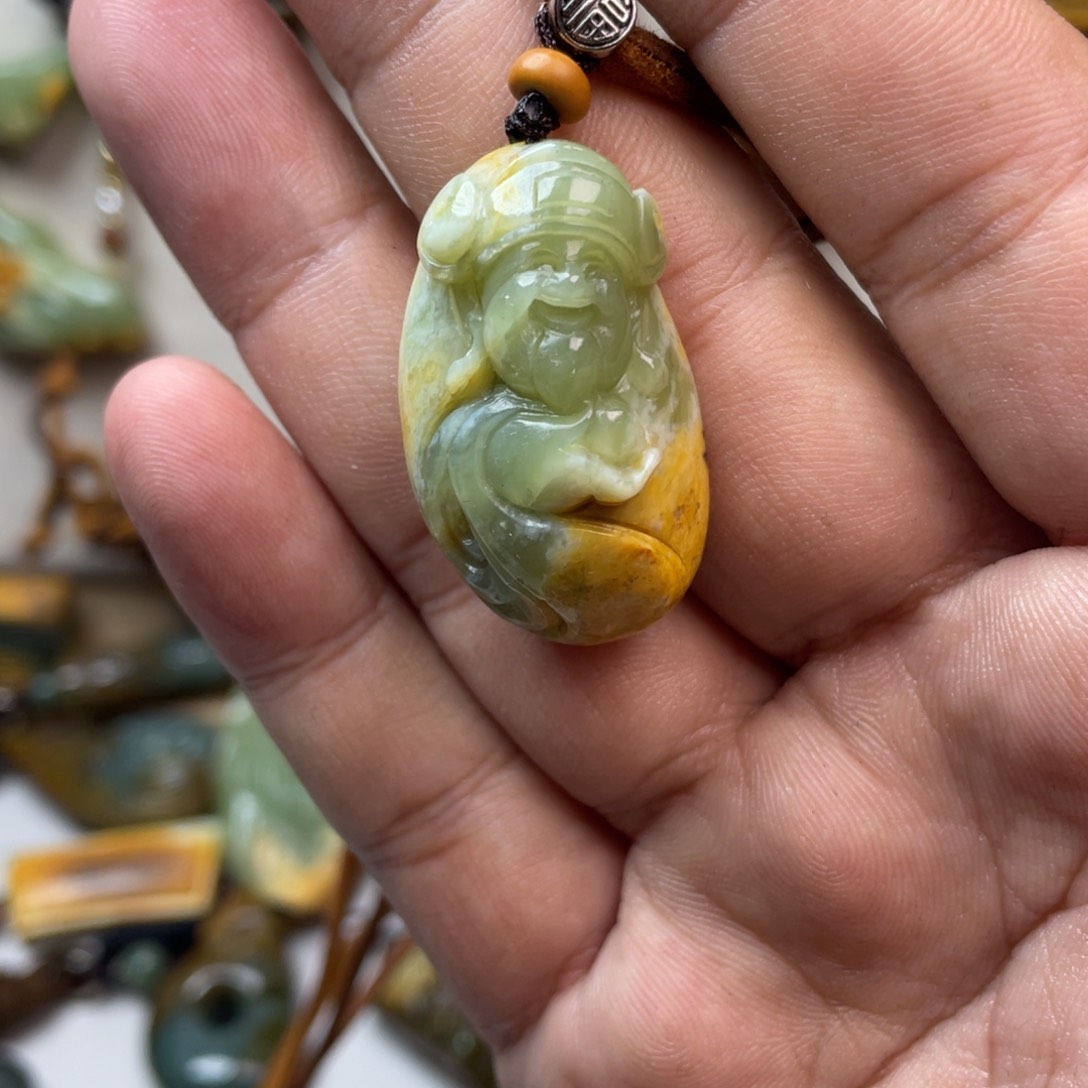 岫岩河磨玉（透闪石质玉）挂坠未镶嵌玲*