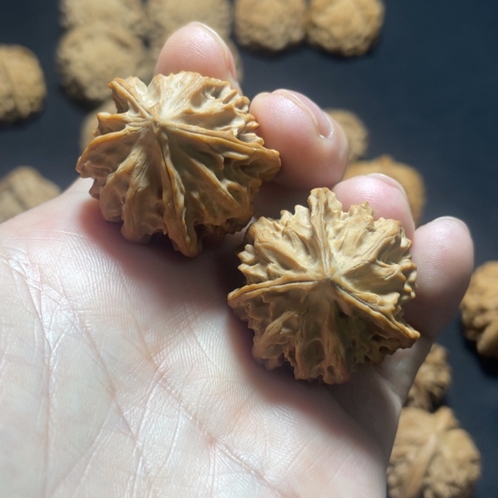 把件文玩核桃岐山三棱31.5mm不退不换