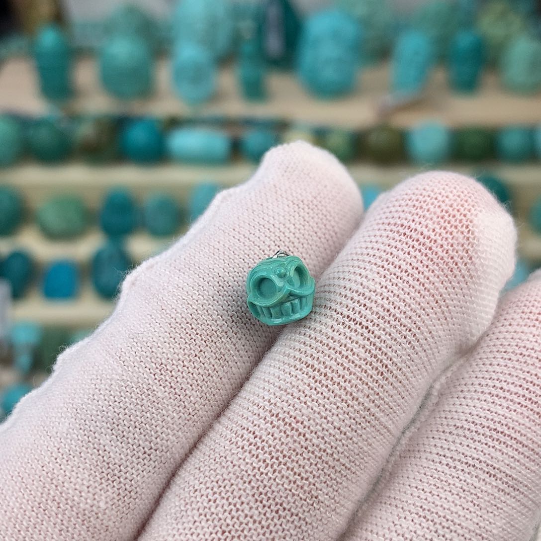 绿松石未镶嵌珠宝奇石7