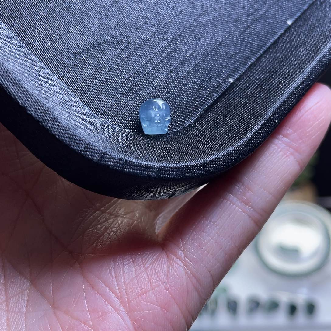 翡翠散珠天然A货翡翠卡6小骷髅一颗