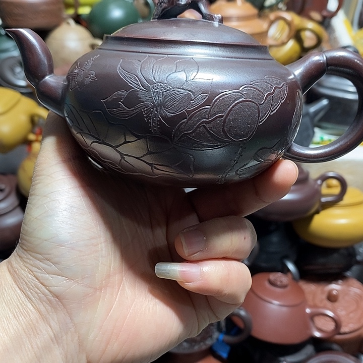 紫砂茶壶微瑕微笑