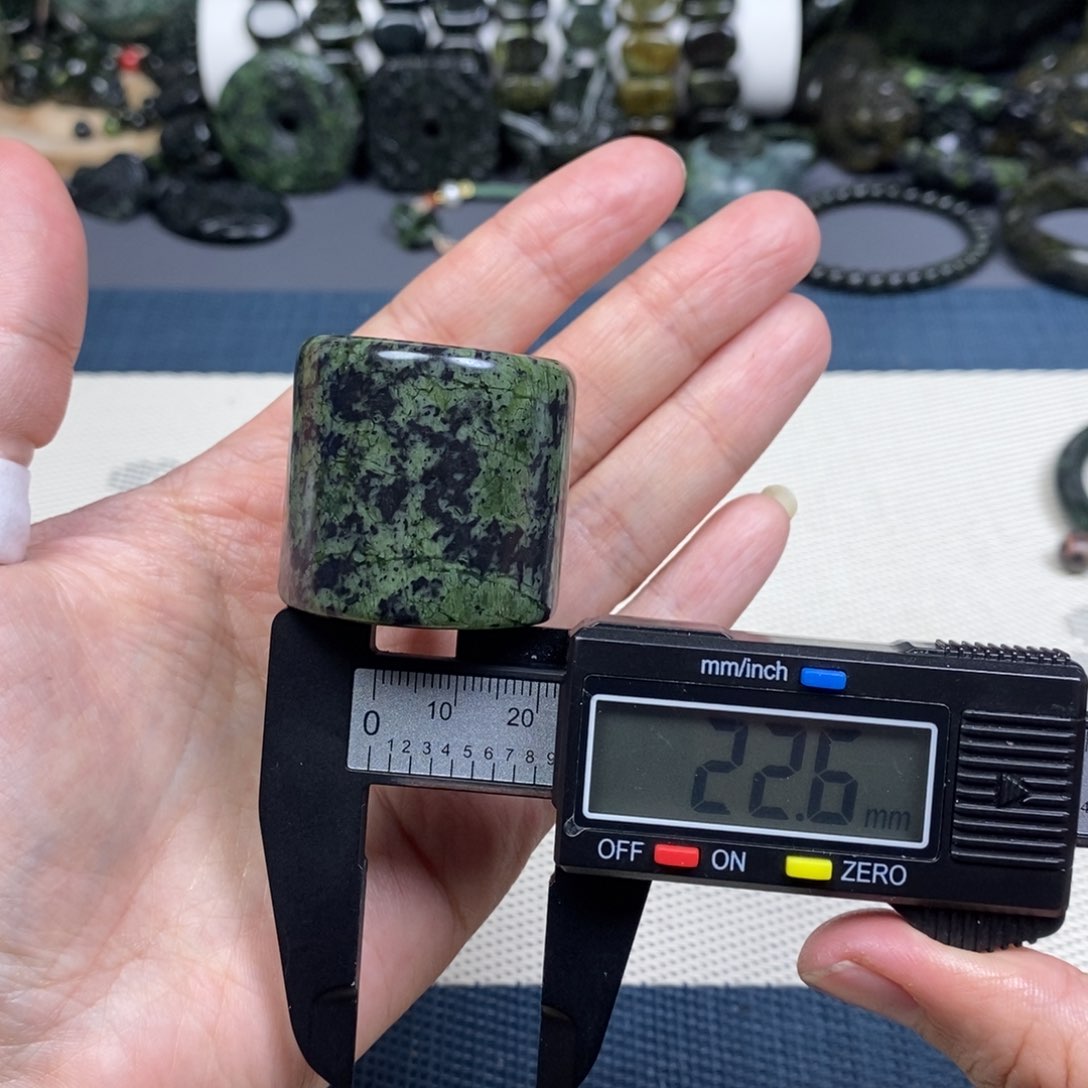 蛇纹石玉戒圈未镶嵌22.6mm扳指