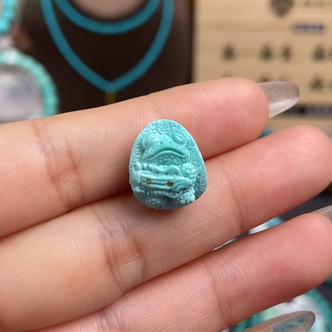 绿松石雕刻未镶嵌